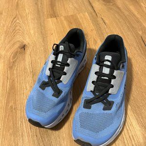 ON Cloudstratus Running Shoes